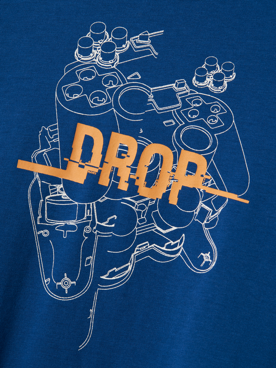 model_shot-front_full